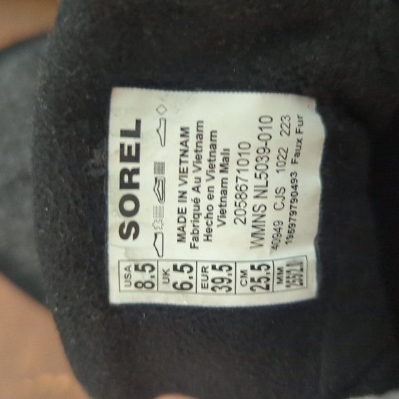 Sorel Kinetic Impact Caribou Boots Sz. 8.5 Black & Gray With Tan Accent - Picture 5 of 6